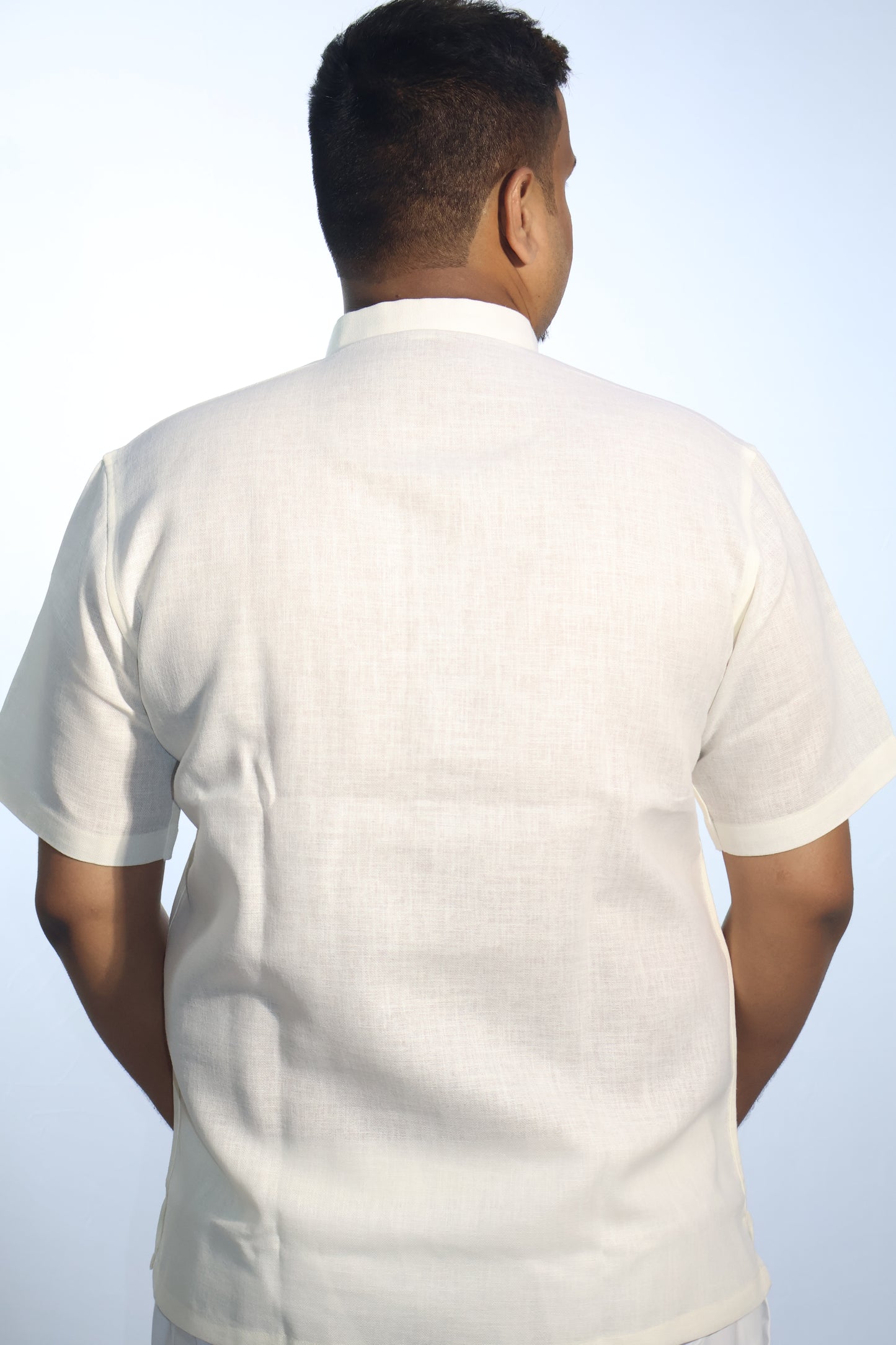 SHARPLINEN MEN'S HALF SLEEVE KURTA OFF WHITE