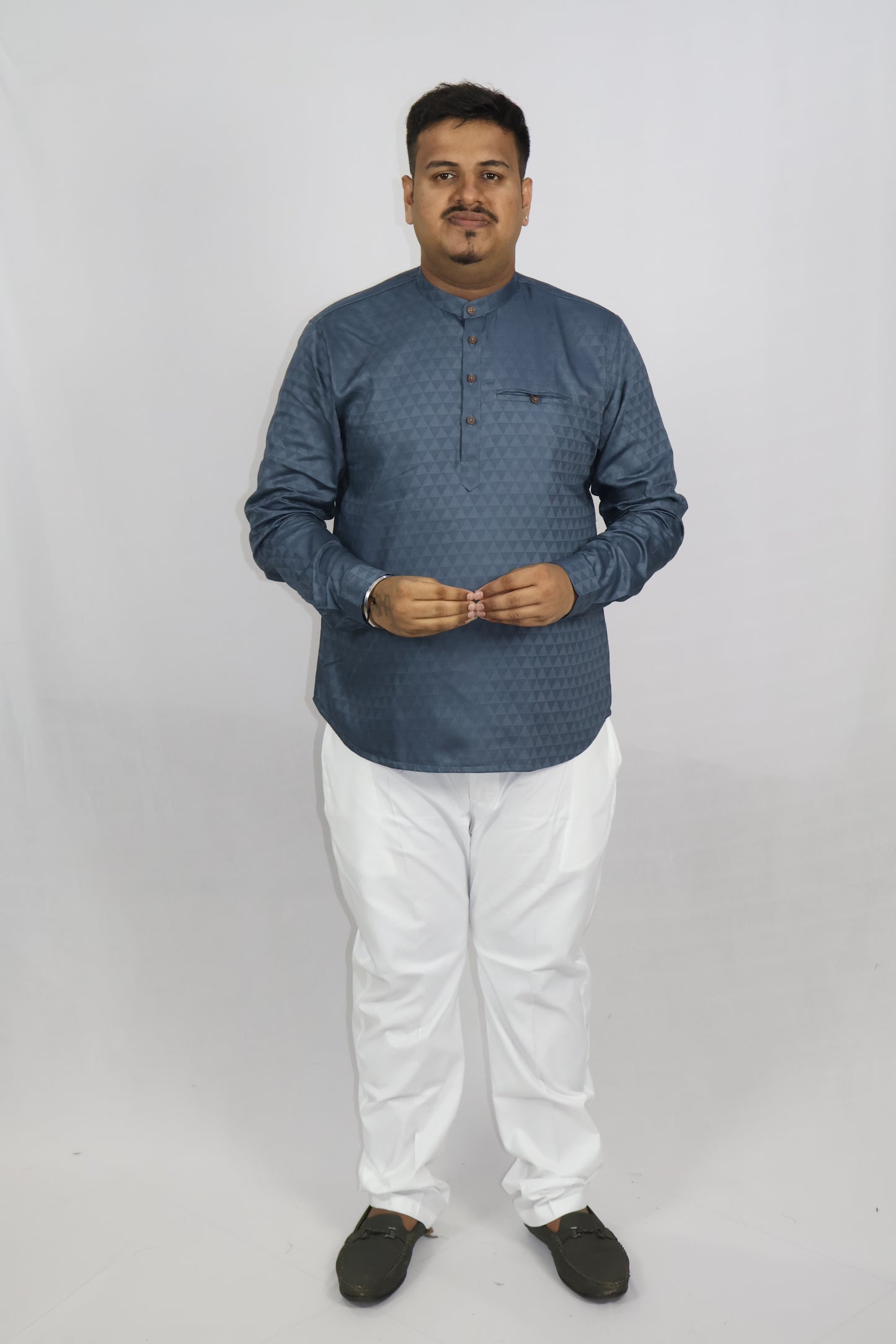 BHW CASATA MEN'S FULL SLEEVE SHORT KURTA GREYISH BLUE