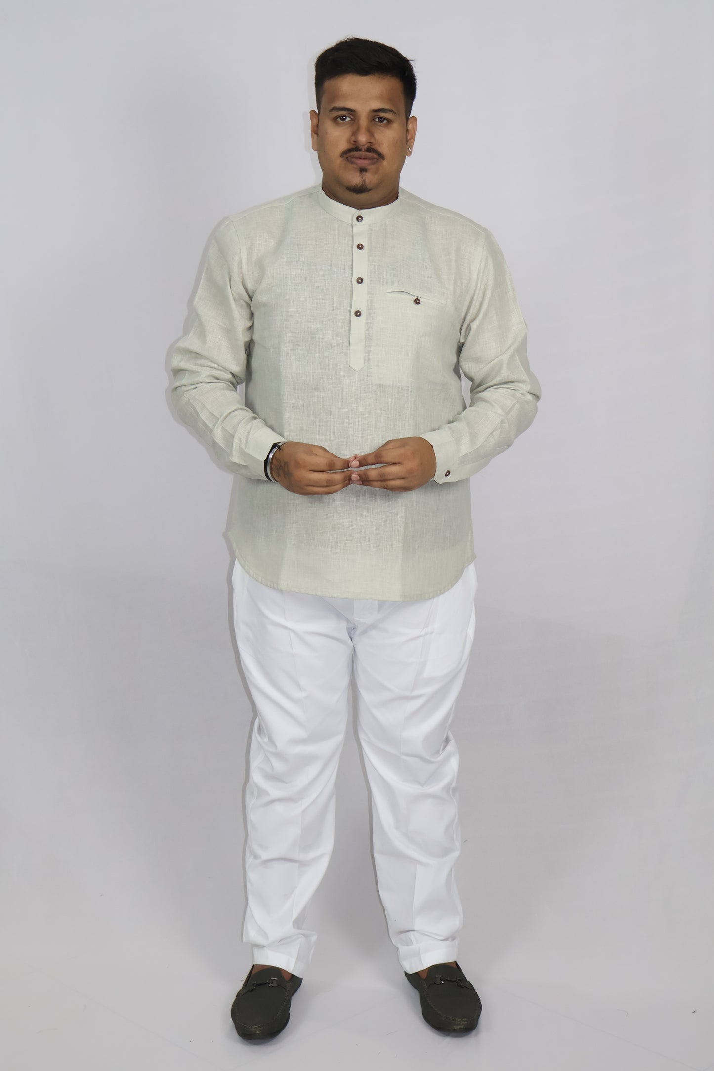 SHARPLINEN MEN'S FULL SLEEVE KURTA LIGHT PISTA