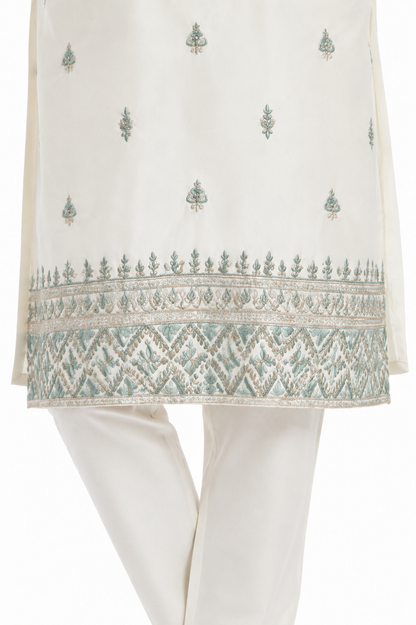 Men's mandarin collar Embroidery work kurta, Neck work, daman design and astar attached AST 20 - Blue