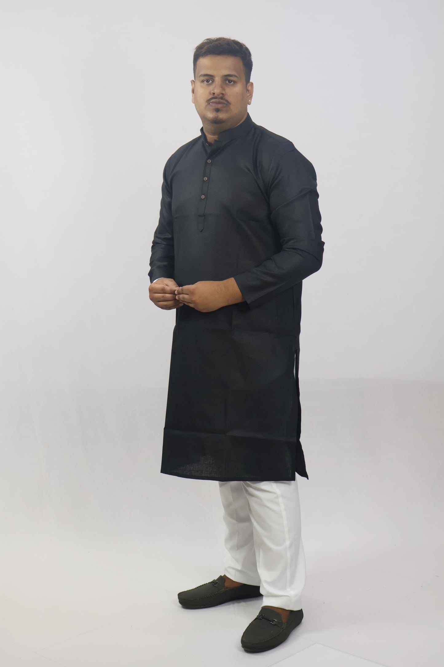 BLOSSOM MEN'S KURTA BLACK