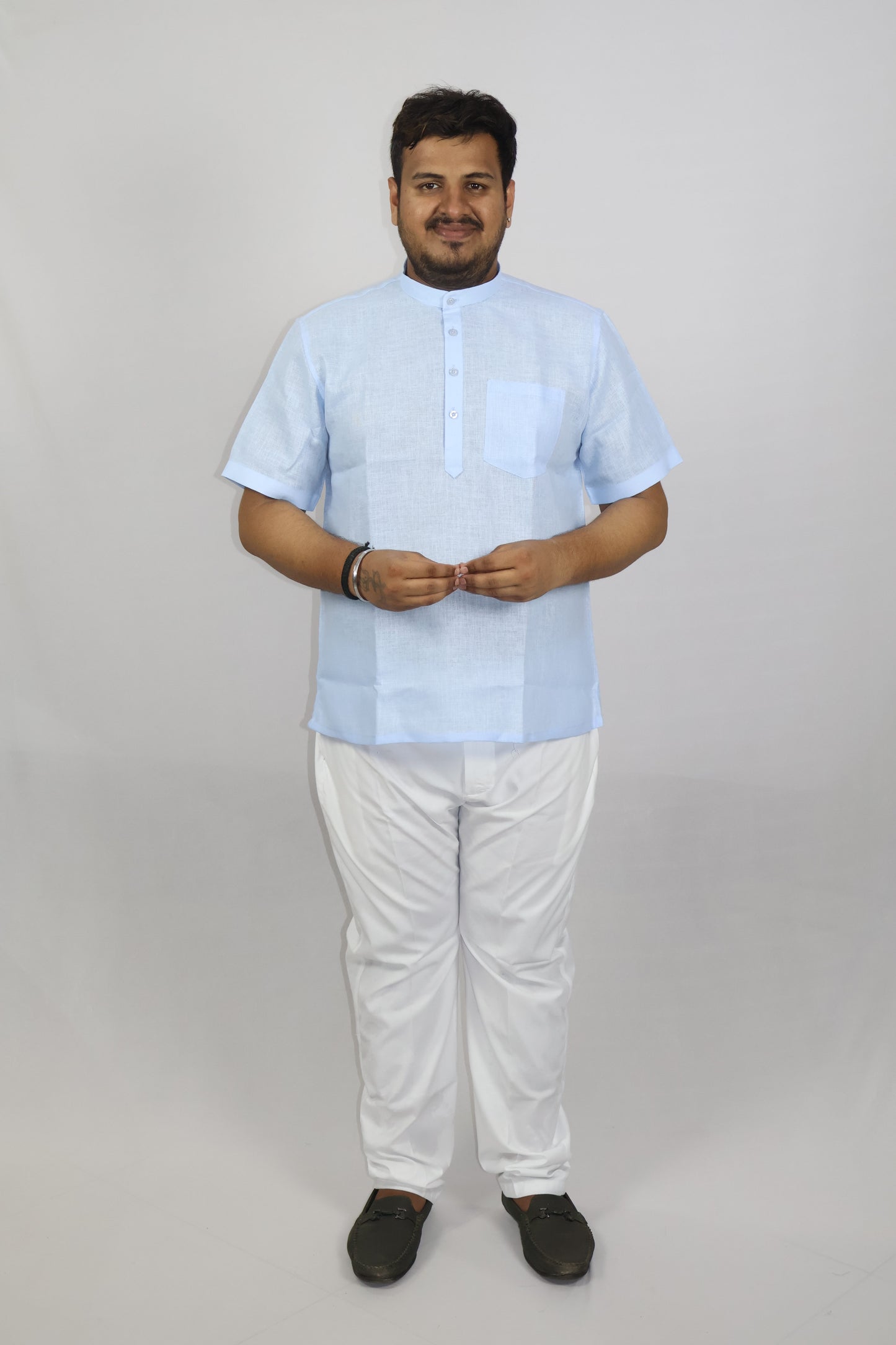 SHARPLINEN MEN'S HALF SLEEVE KURTA BLUE