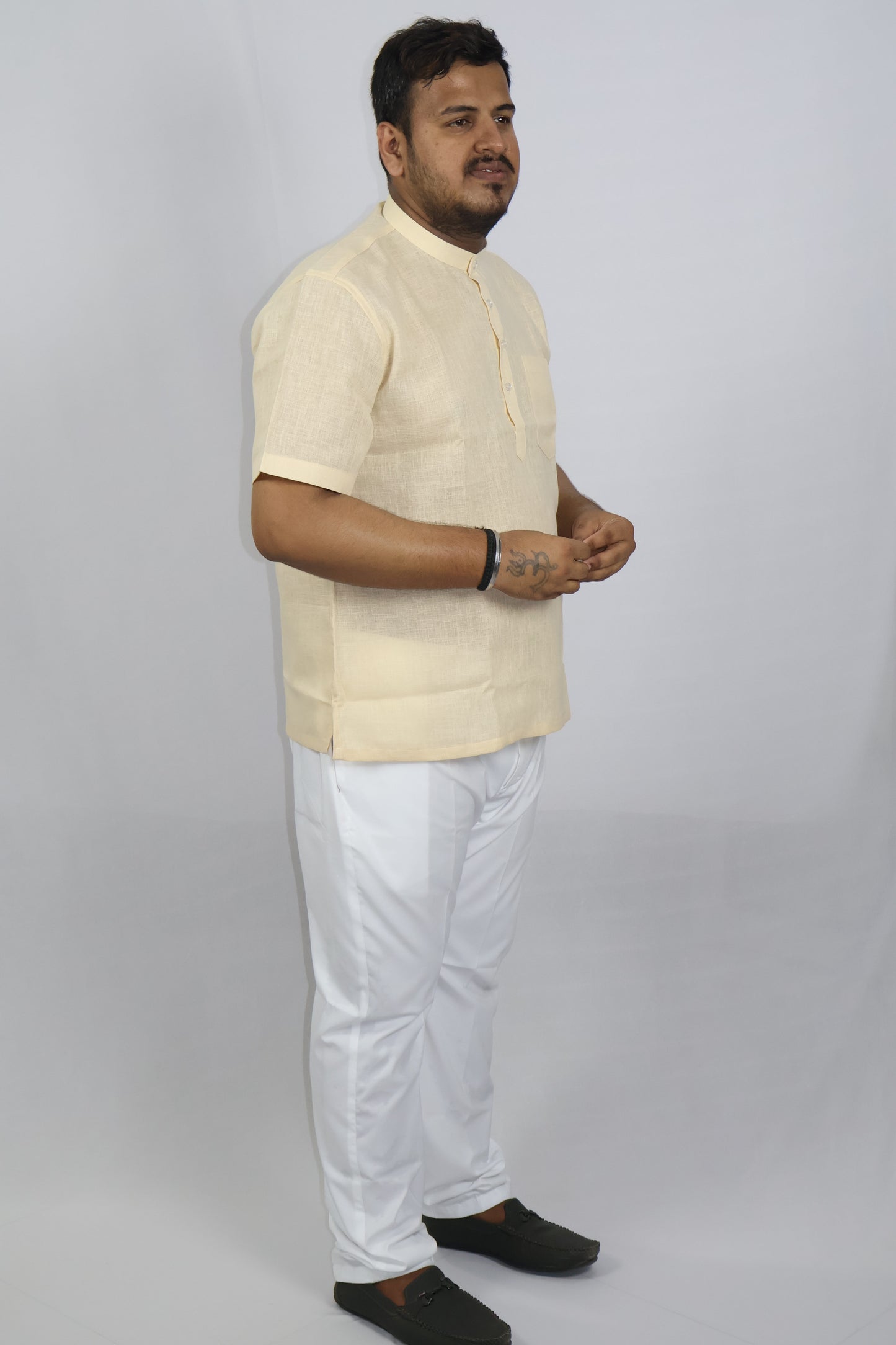 SHARPLINEN MEN'S HALF SLEEVE KURTA CREAM