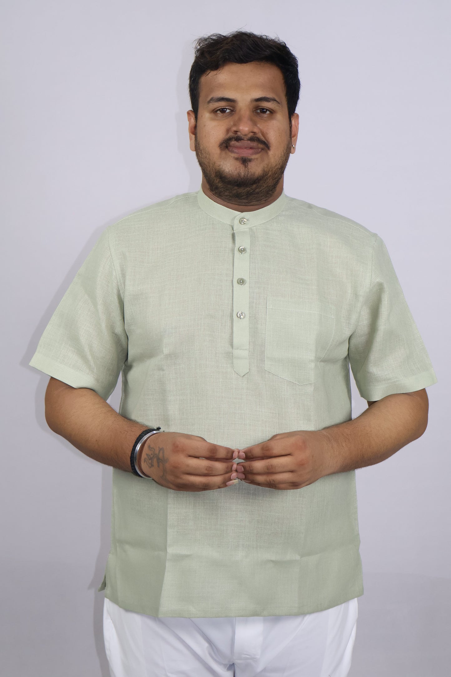 SHARPLINEN MEN'S HALF SLEEVE KURTA LIGHT GREEN