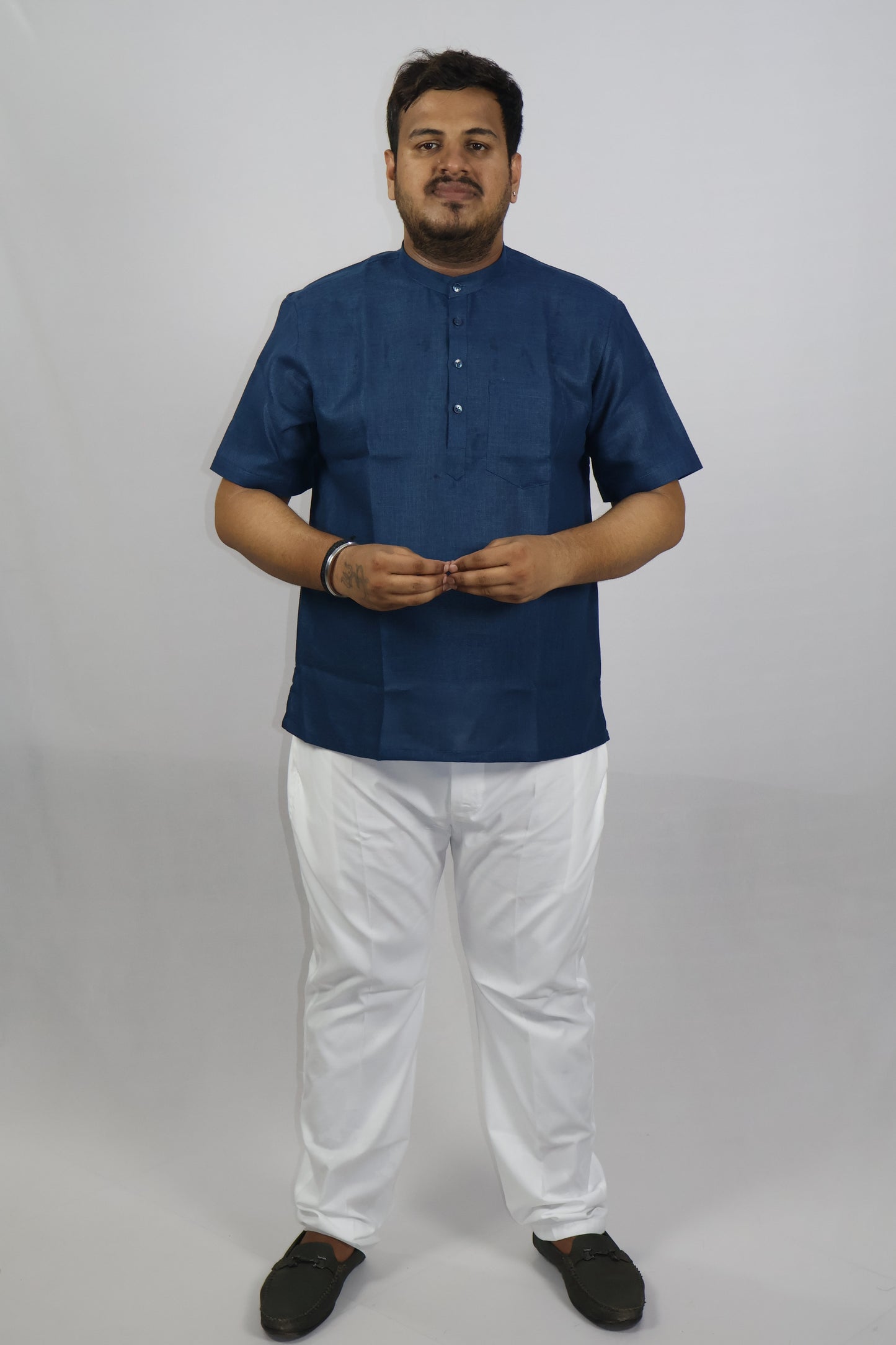 SHARPLINEN MEN'S HALF SLEEVE KURTA NAVY BLUE