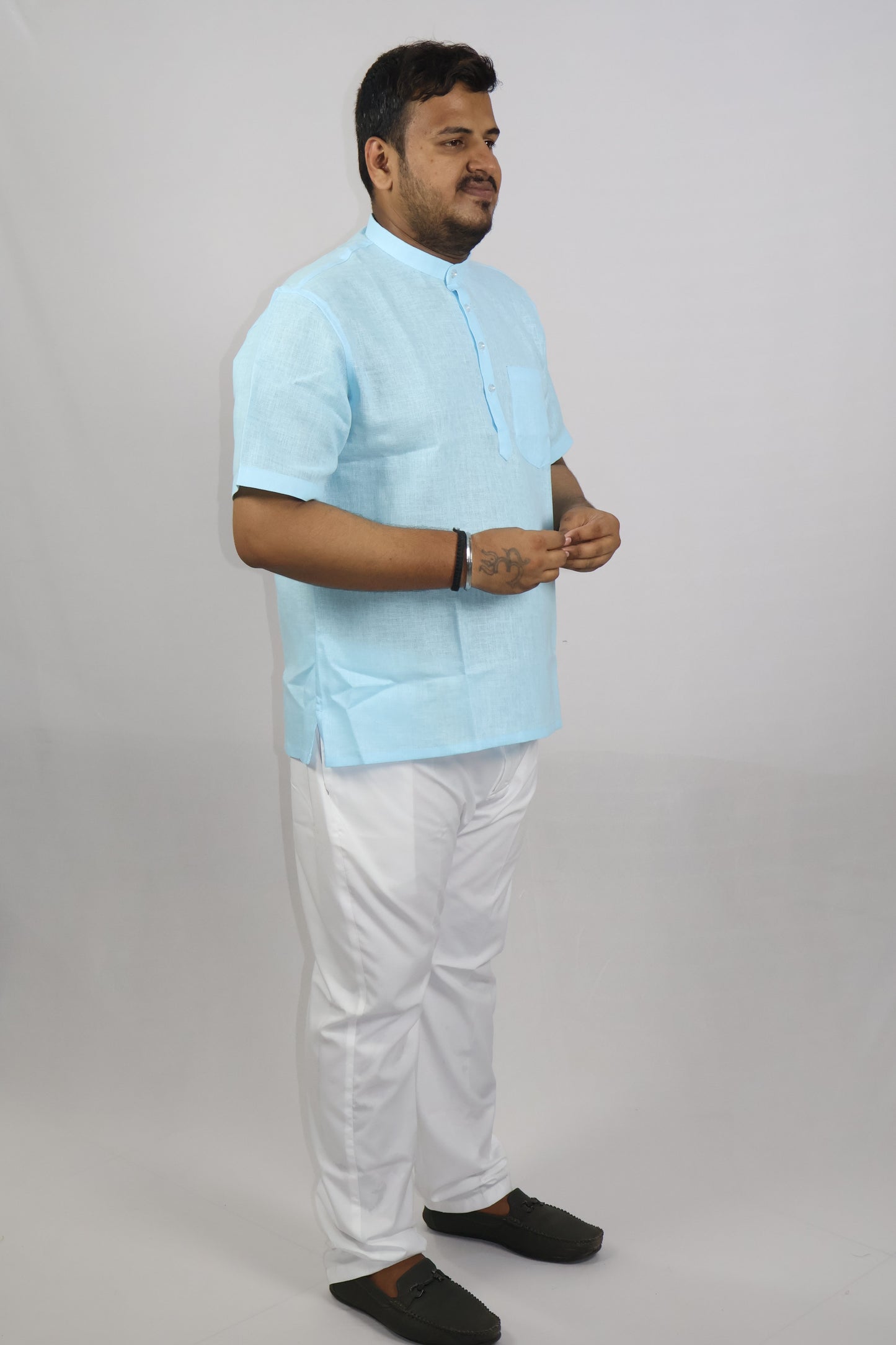 SHARPLINEN MEN'S HALF SLEEVE KURTA SKY BLUE
